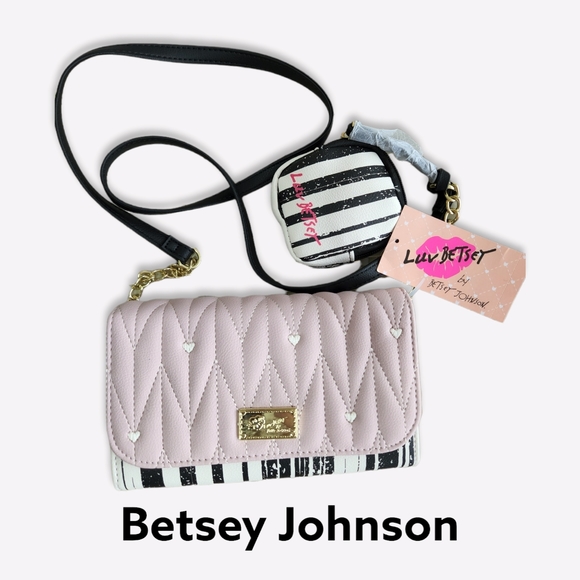 NEW! Betsey Johnson  crossbody  bag - Picture 1 of 11